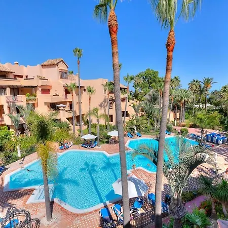 Penthouse By The Marbella