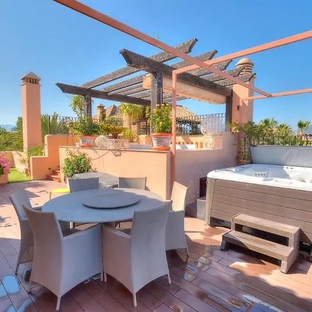 Апартаменти Penthouse By The *