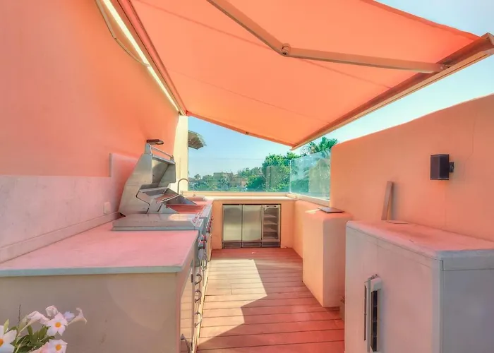 Penthouse By The * Marbella