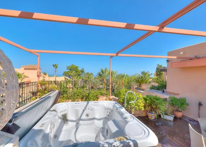 Apartament Penthouse By The *